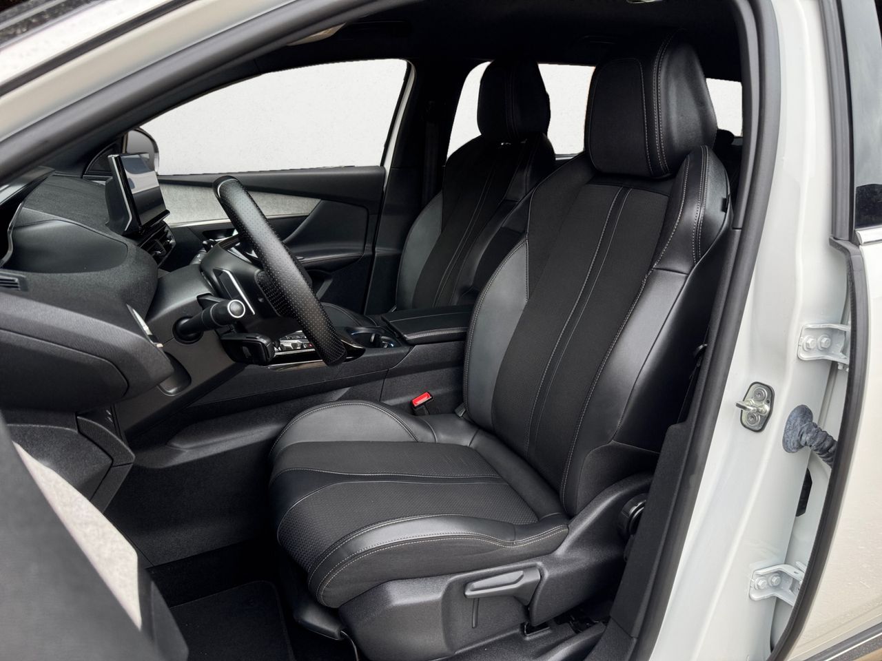 Peugeot 5008 1.5 BLUE HDI 130 CV EAT8 - Foto 2