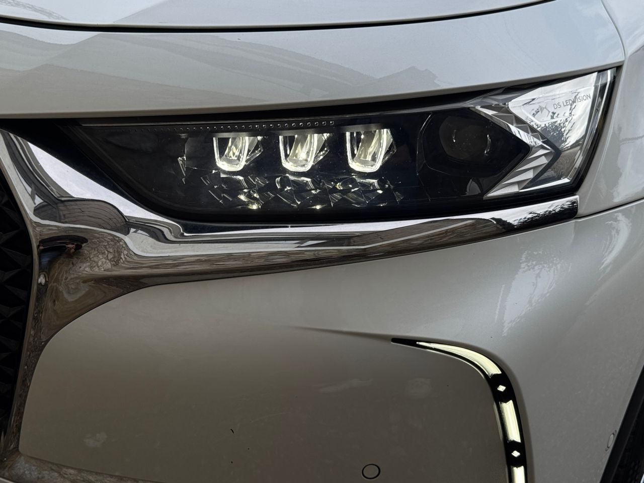 DS DS 7 Crossback BLUE HDI 180 CV AUT GRAND CHIC - Foto 2