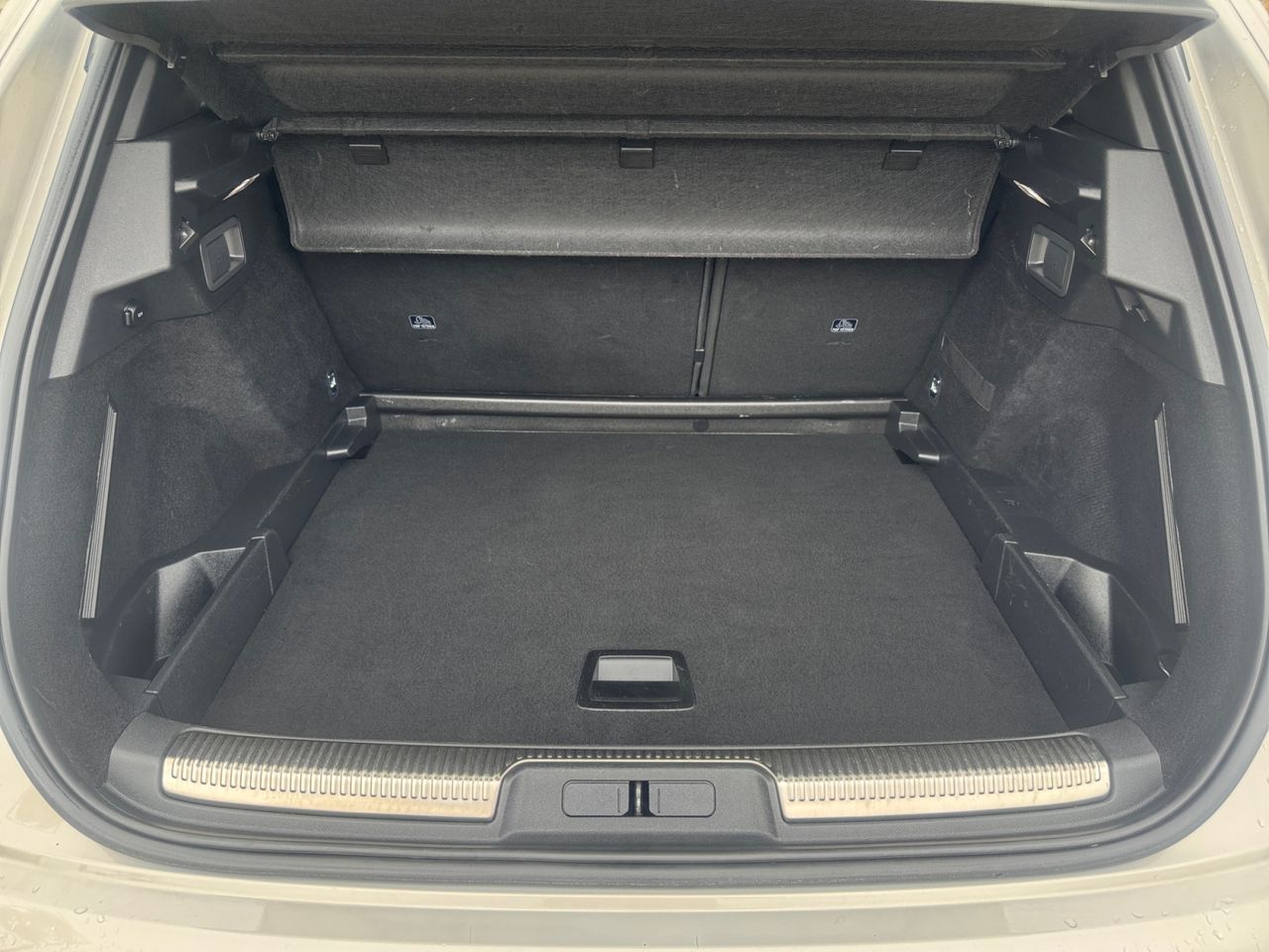 DS DS 7 Crossback BLUE HDI 130 CV AUT PERFORMANCE - Foto 2