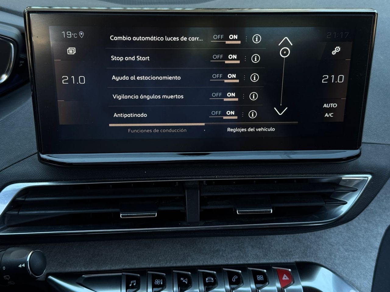 Peugeot 3008 GT BLUE HDI 130 CV EAT8 - Foto 2