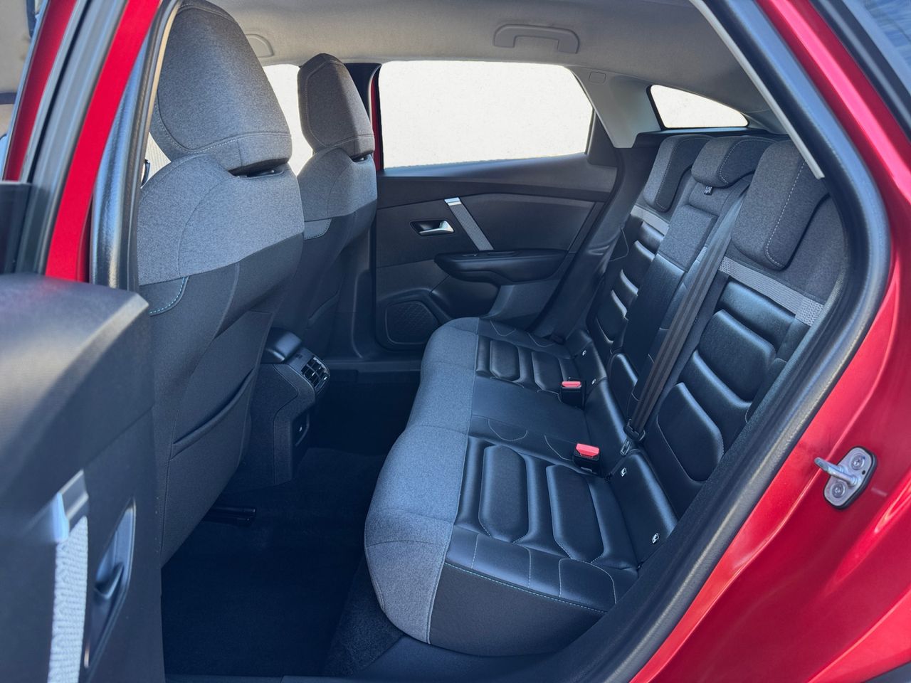 Citroën C4 PURE TECH 130 CV SHINE - Foto 2