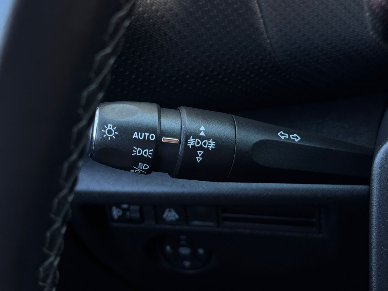 Citroën C4 PURE TECH 130 CV SHINE - Foto 2