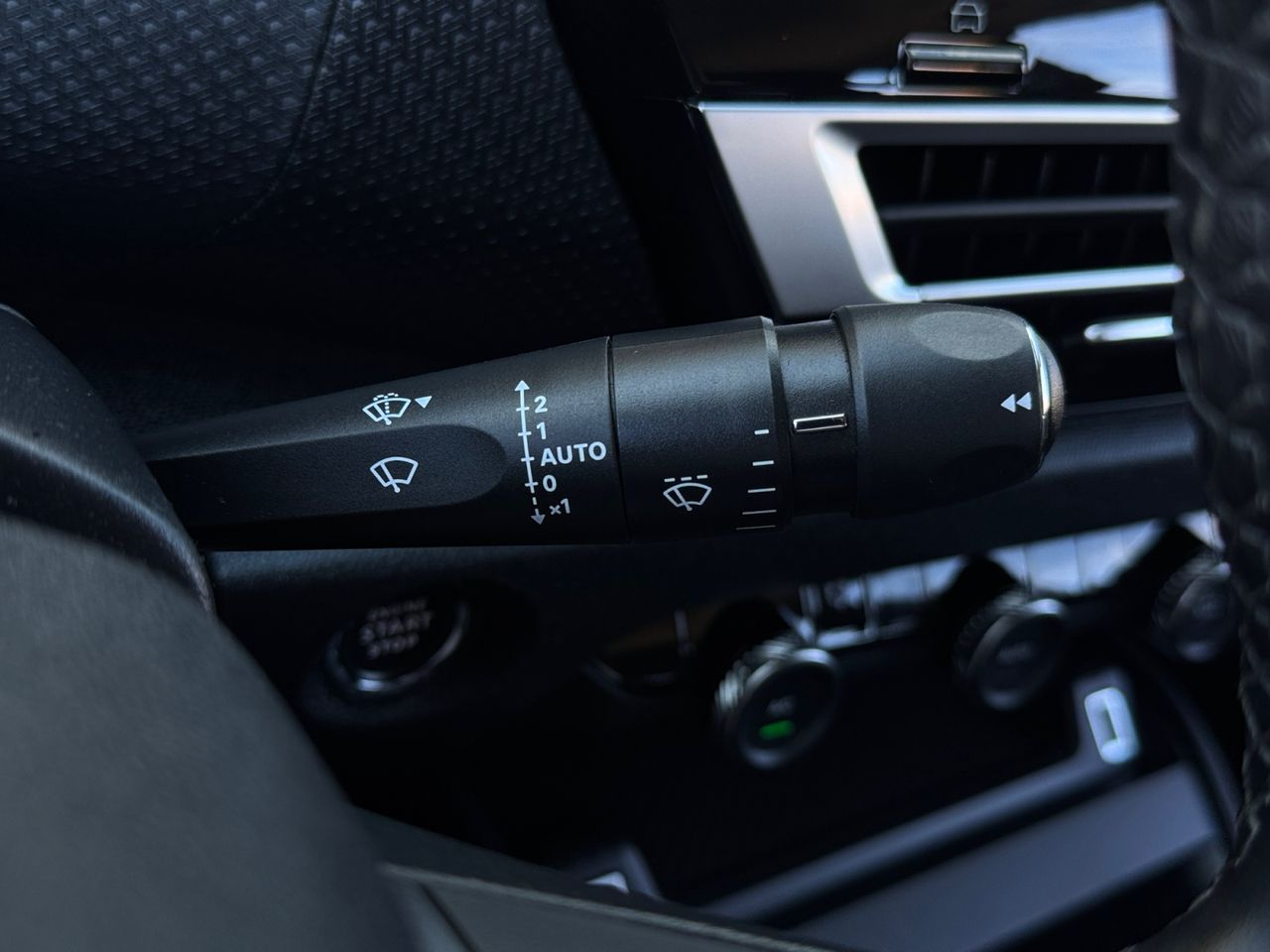 Citroën C4 PURE TECH 130 CV SHINE - Foto 2