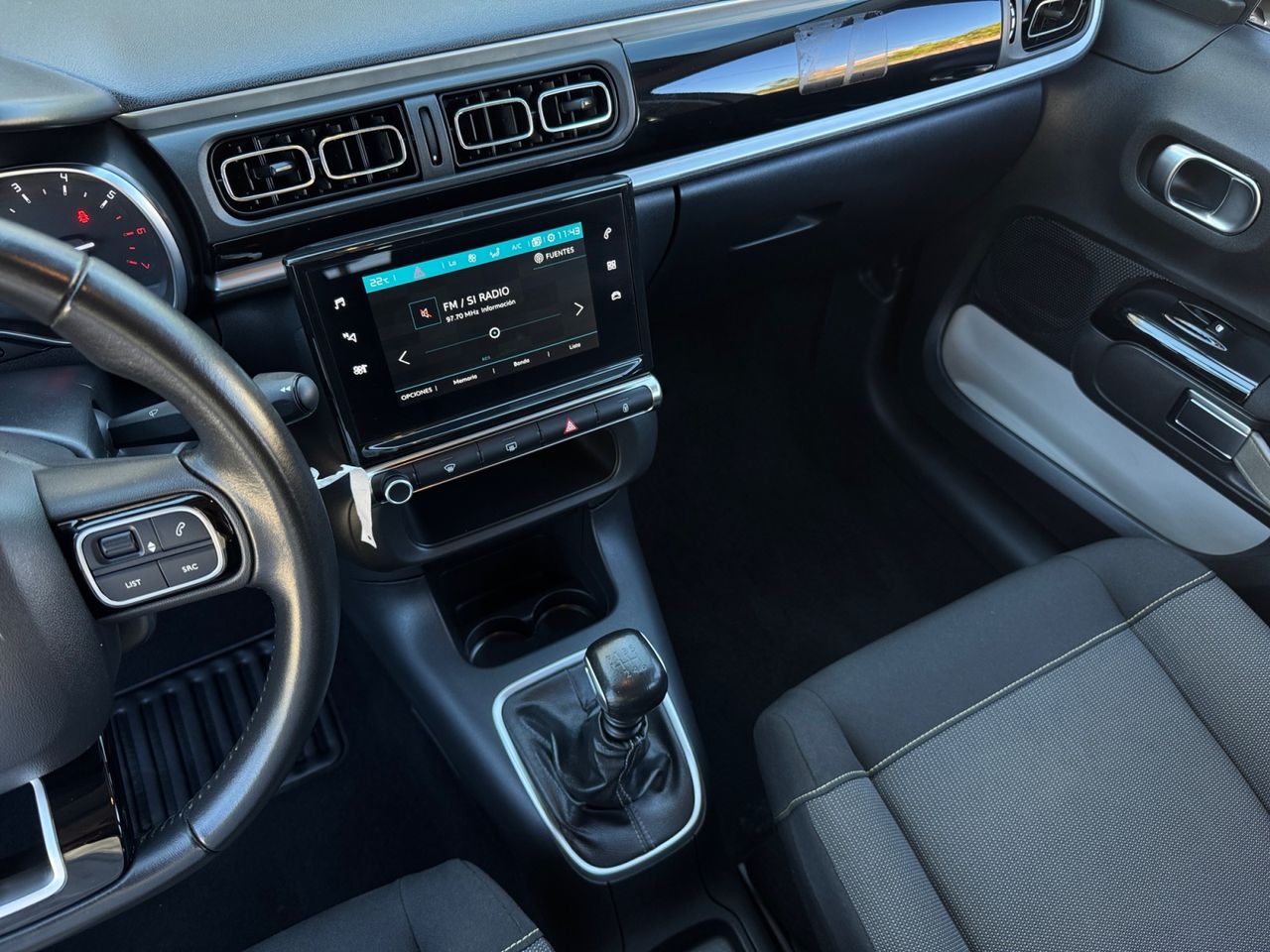 Citroën C3 PURE TECH 110 CV SHINE - Foto 2