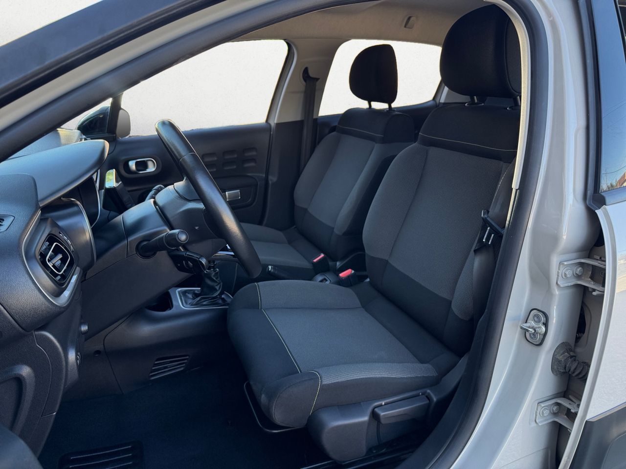 Citroën C3 PURE TECH 110 CV SHINE - Foto 2