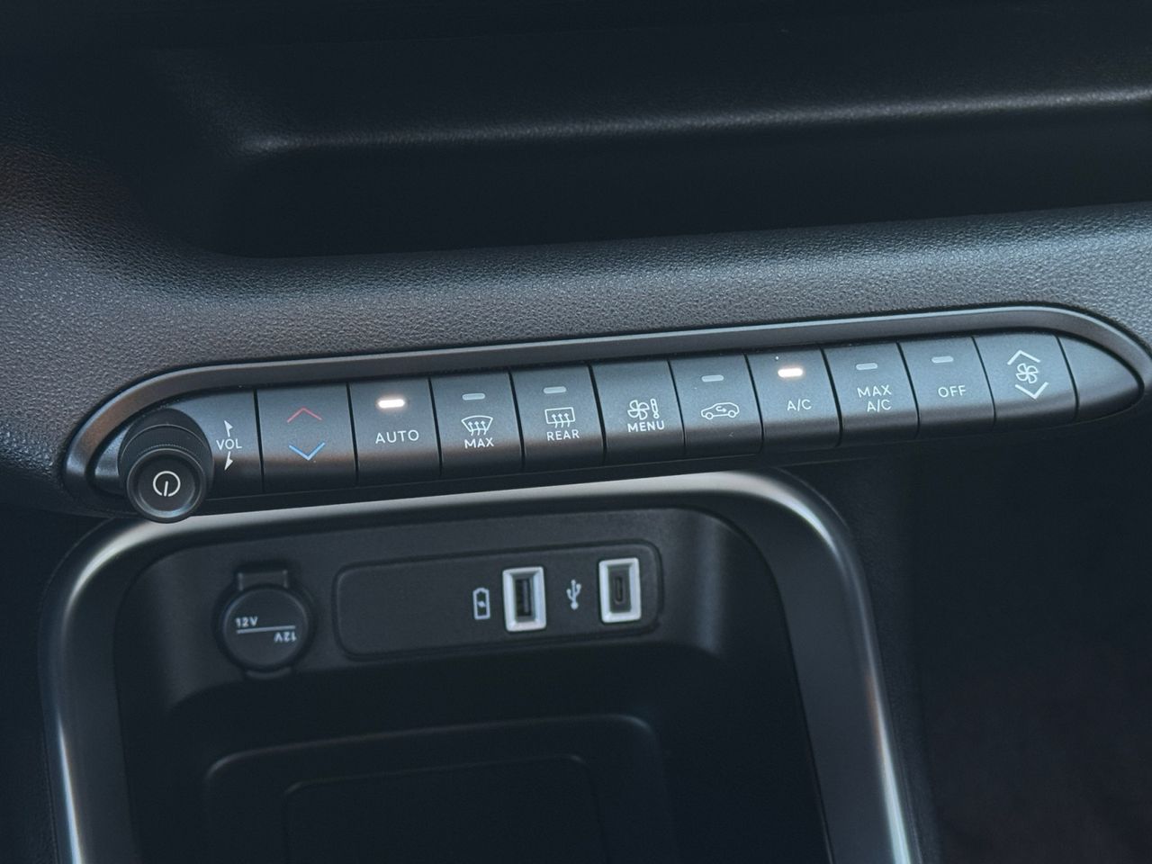 Jeep Avenger ALTITUDE ICE - Foto 2