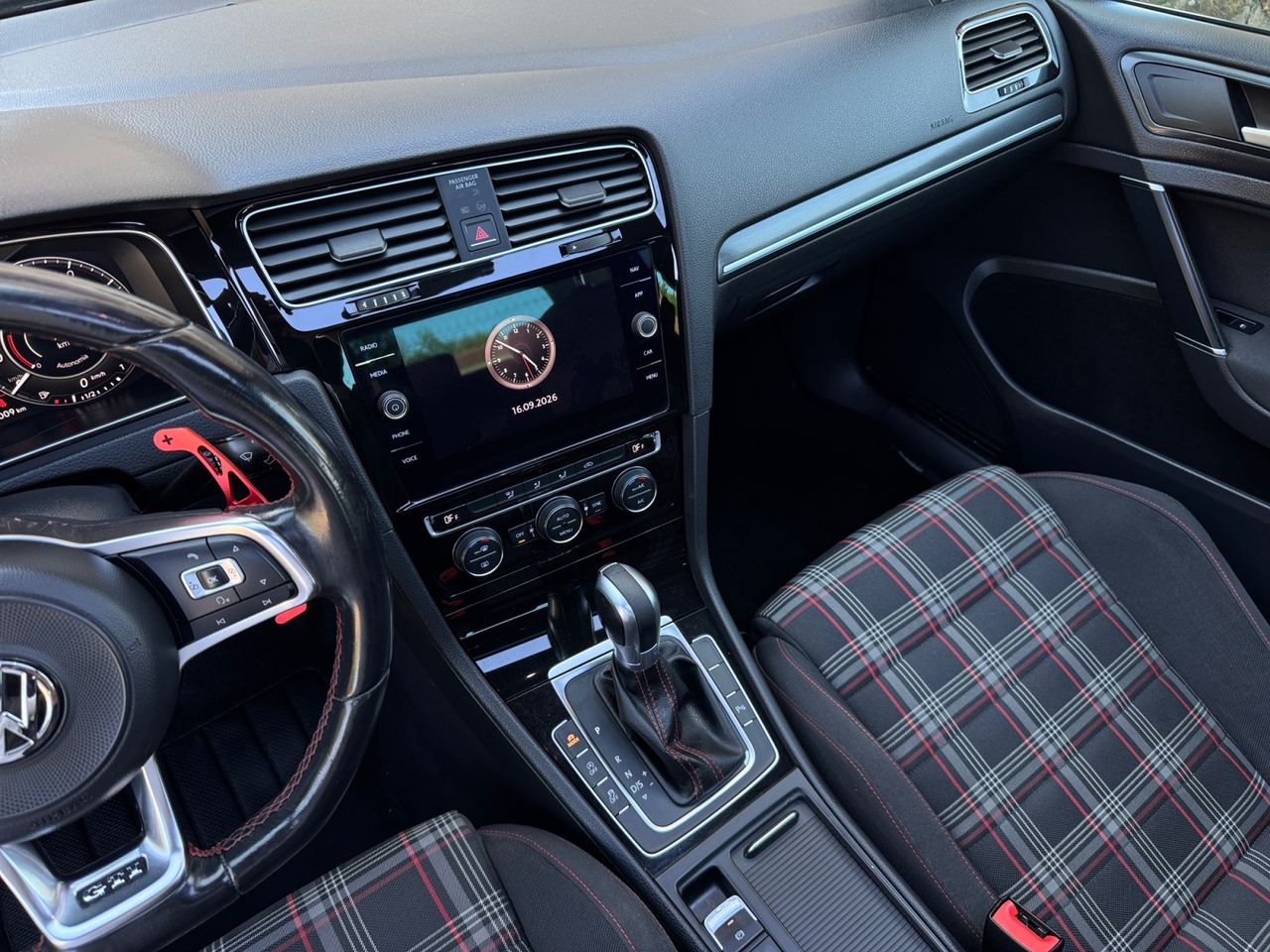 Volkswagen Golf GTI 2.0 TSI 169 KW 230 CV PERFORMANCE - Foto 2