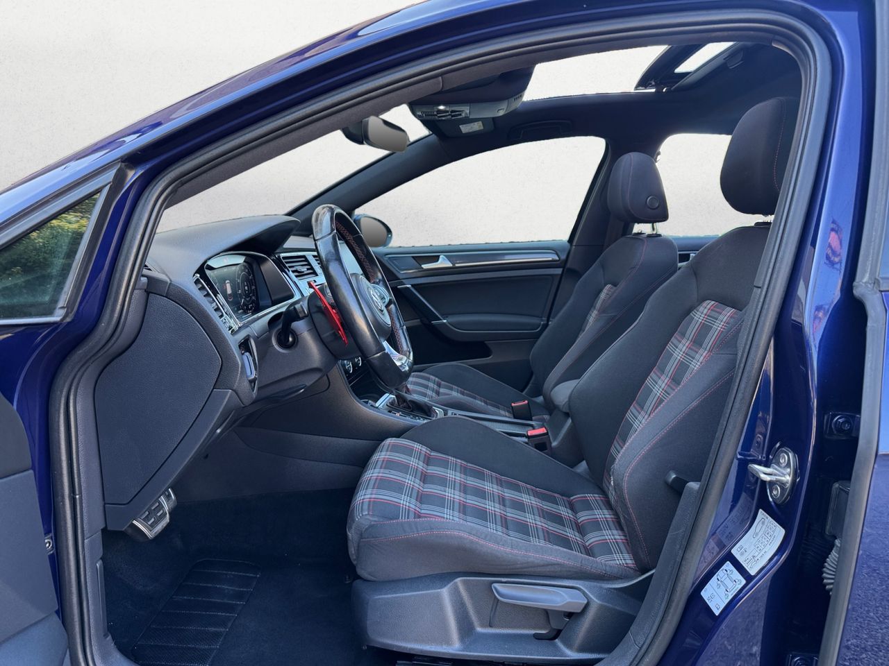 Volkswagen Golf GTI 2.0 TSI 169 KW 230 CV PERFORMANCE - Foto 2