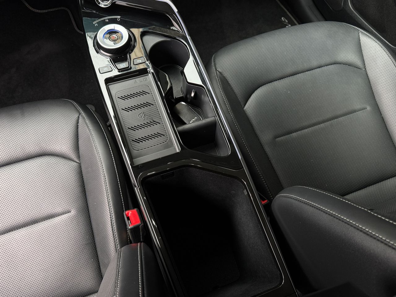 Kia EV6 AIR 77.4 KW H 168 KW RWD LONGE RANGE - Foto 2