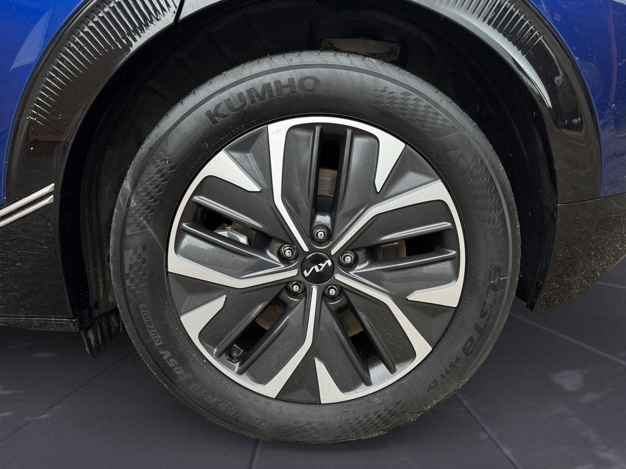 Kia EV6 AIR 77.4 KW H 168 KW RWD LONGE RANGE - Foto 2