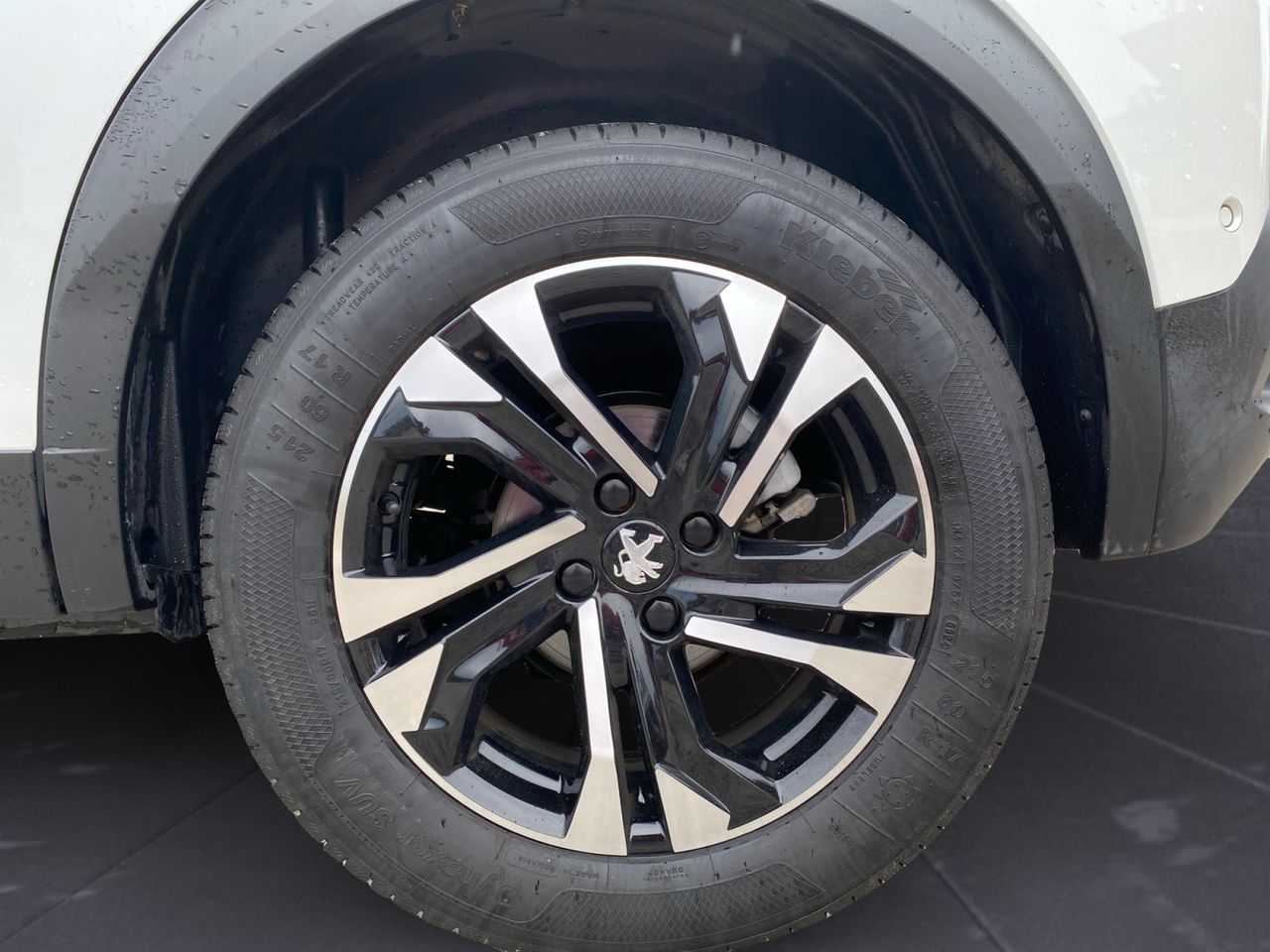 Peugeot 2008 GT LINE BLUE HDI 100 CV - Foto 2