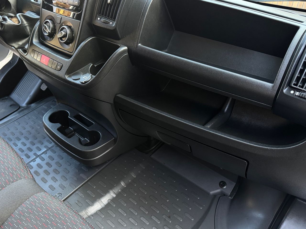 Fiat Ducato FURGON 35 L3 H2 MULTIJET EASY PRO - Foto 2