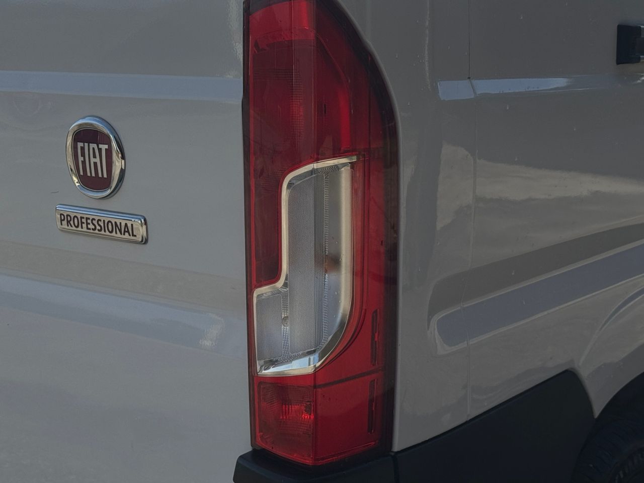 Fiat Ducato FURGON 35 L3 H2 MULTIJET EASY PRO - Foto 2