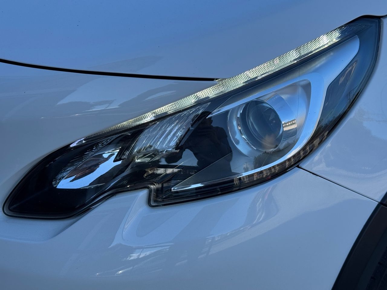 Peugeot 2008 GT LINE BLUE HDI 120 EAT8 - Foto 2
