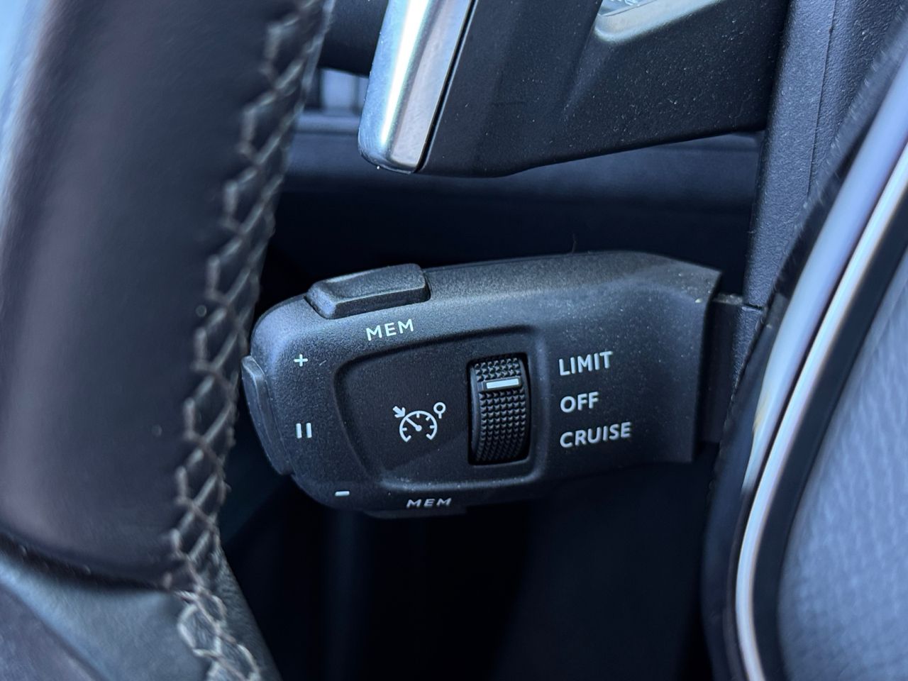 Peugeot 3008 Hybrid ALLURE PACK HYBRID 225 EAT8 - Foto 2