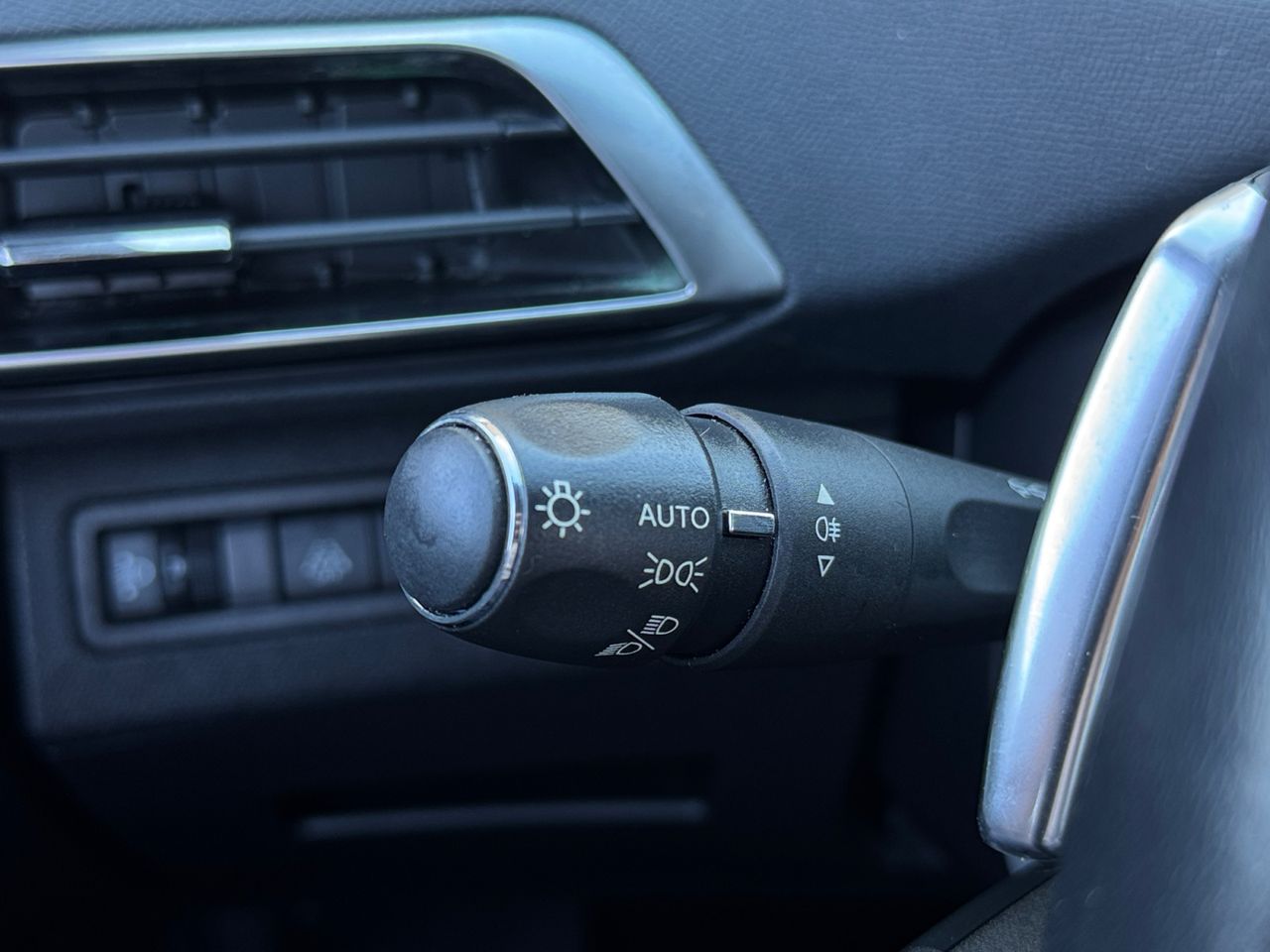 Peugeot 3008 Hybrid ALLURE PACK HYBRID 225 EAT8 - Foto 2