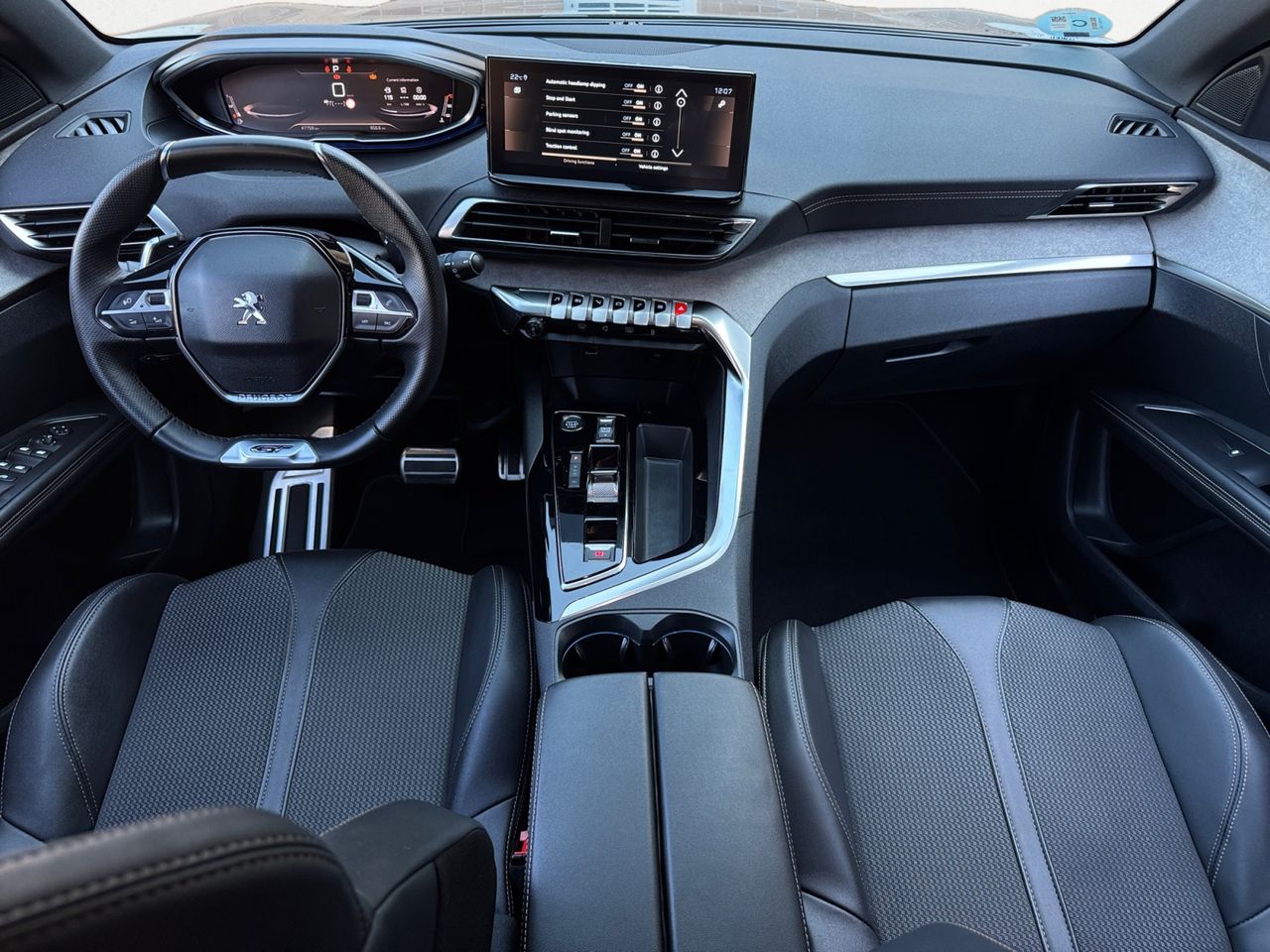 Peugeot 3008 GT BLUE HDI 130 CV EAT8 - Foto 2
