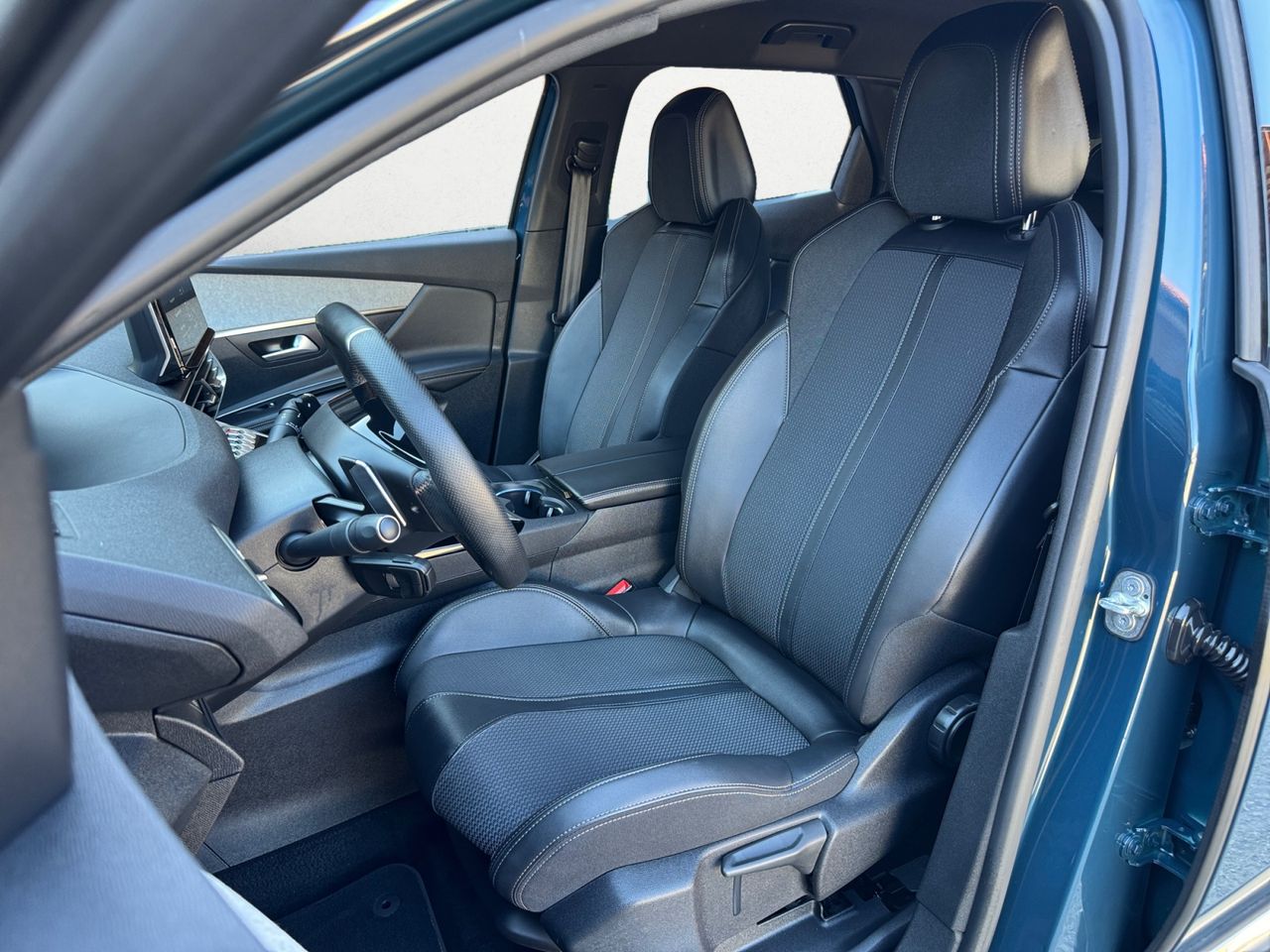 Peugeot 3008 GT BLUE HDI 130 CV EAT8 - Foto 2