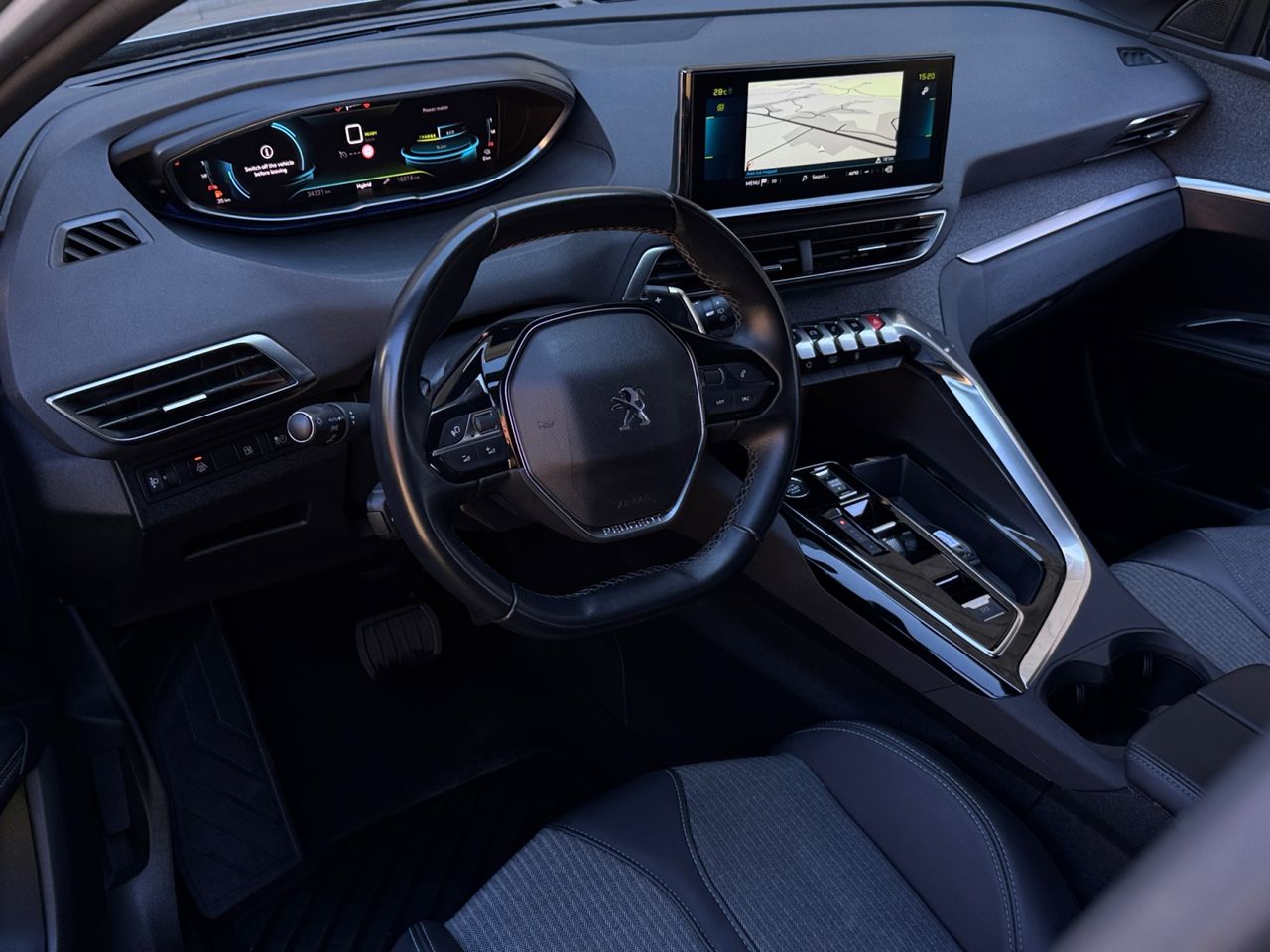 Peugeot 3008 Hybrid ALLURE PACK HYBRID 225 EAT8 - Foto 2