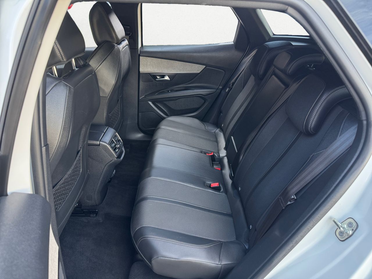 Peugeot 3008 GT BLUE HDI 130 CV EAT8 - Foto 2