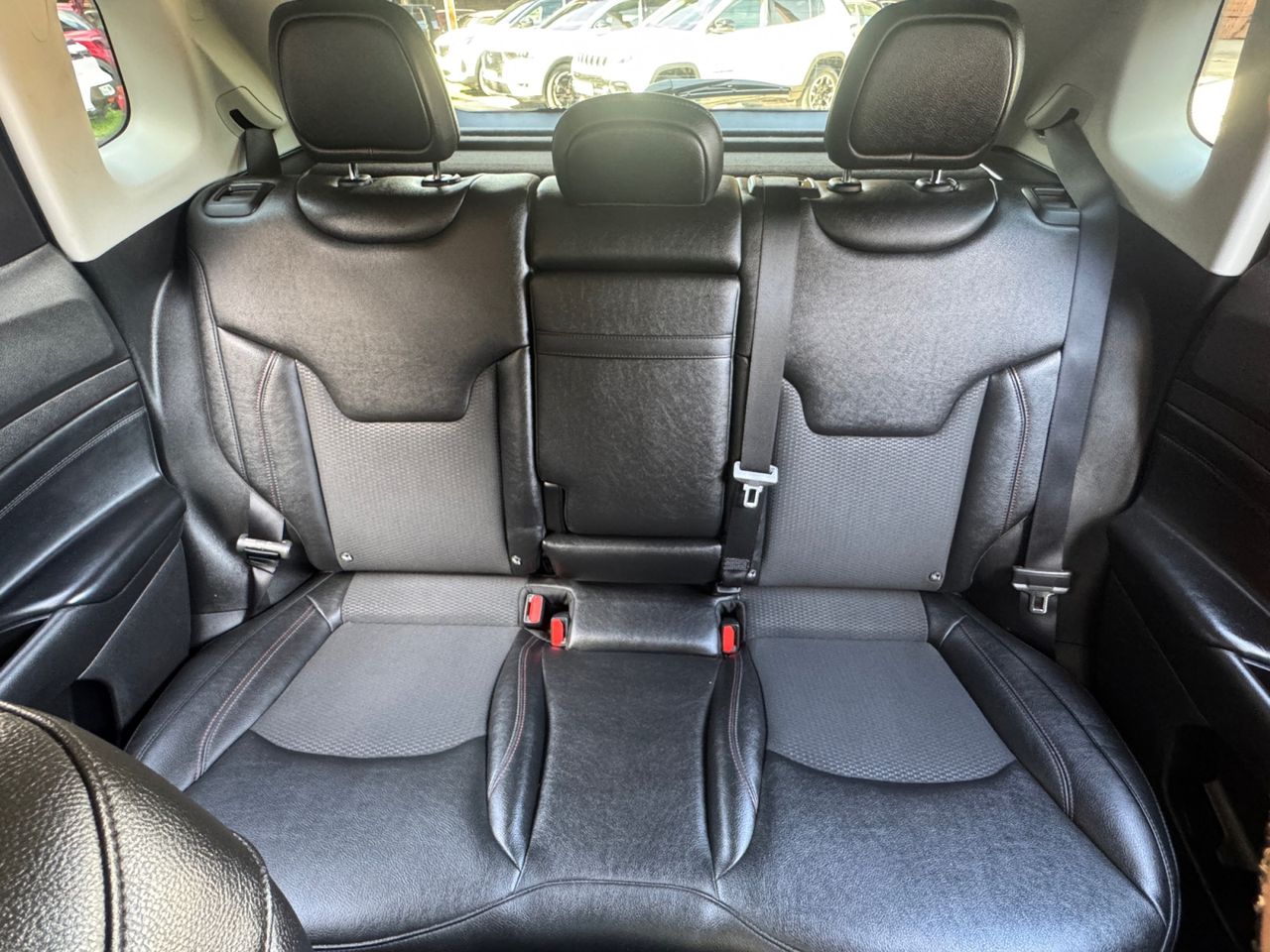 Jeep Compass TRAILHAWK 1.3 240 CV PHEV - Foto 2