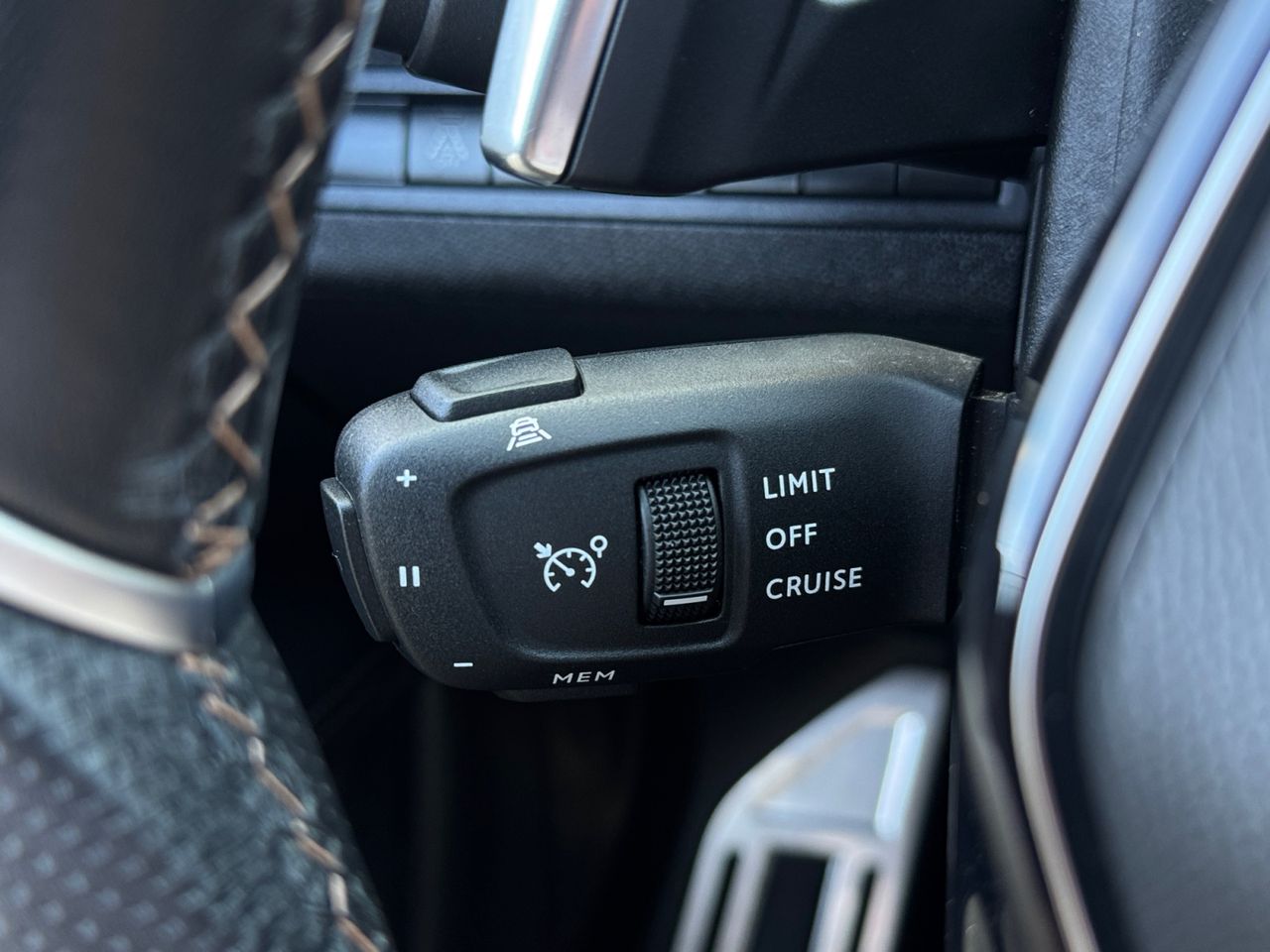 Peugeot 3008 Hybrid GT HYBRID 225 EAT8 - Foto 2