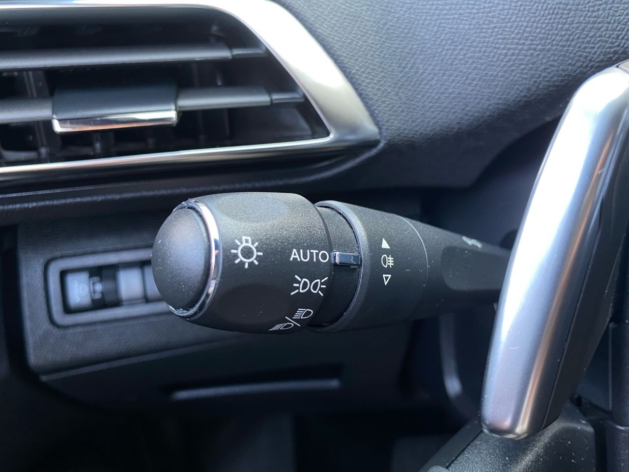 Peugeot 3008 Hybrid ALLURE PACK HYBRID 225 EAT8 - Foto 2