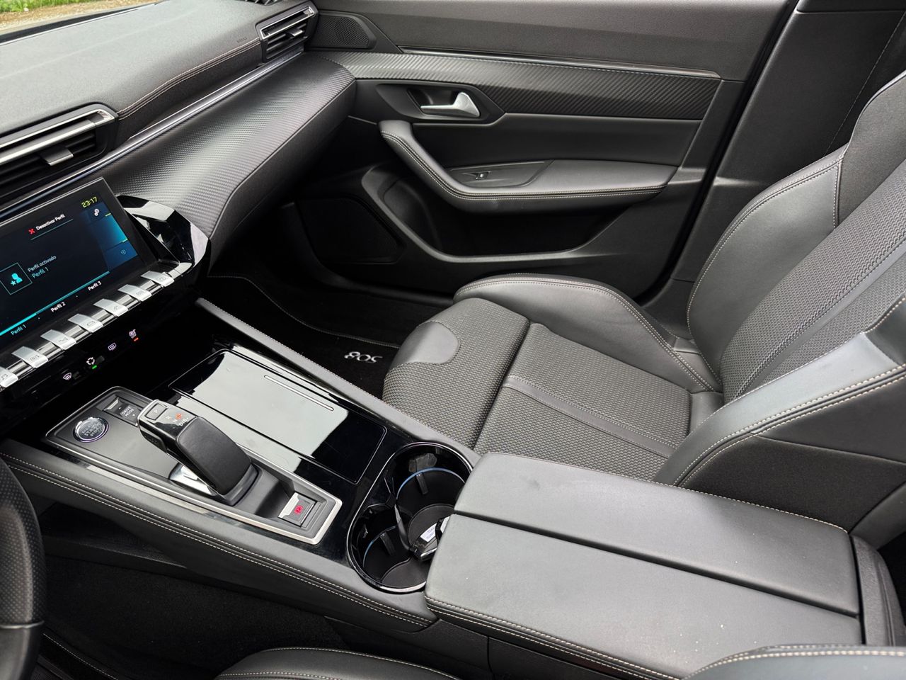 Peugeot 508 Hybrid GT LINE HYBRID 225 e-EAT8 - Foto 2