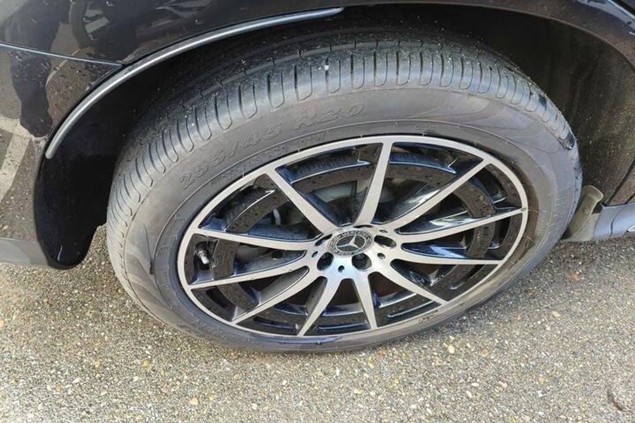 Mercedes EQC 400 4 MATIC AMG LL 20