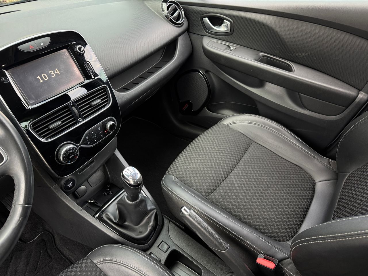 Renault Clio ZEN ENERGY TCE 66 KW 90 CV - Foto 2