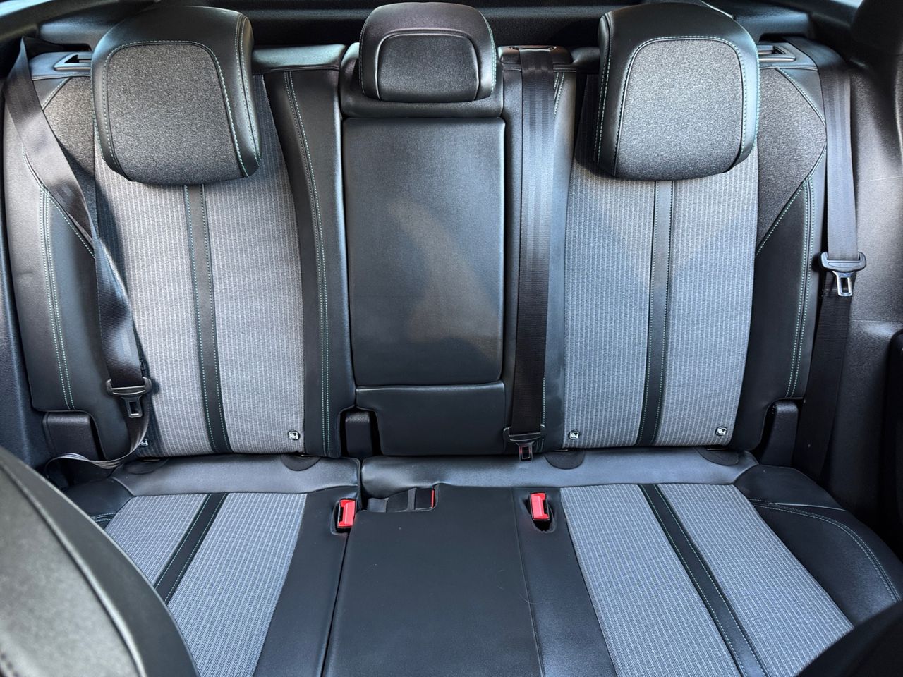 Peugeot 3008 ALLURE PACK PURE TECH 130 CV - Foto 2