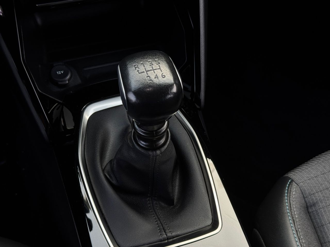 Peugeot 2008 ALLURE PACK PURE TECH 100 CV - Foto 2