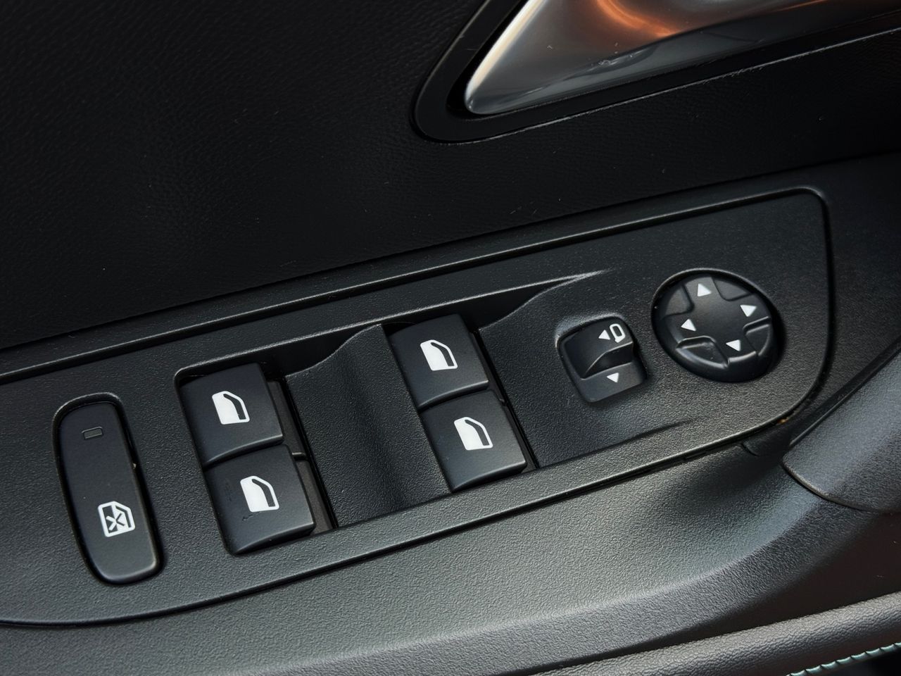 Peugeot 2008 ALLURE PACK PURE TECH 100 CV - Foto 2