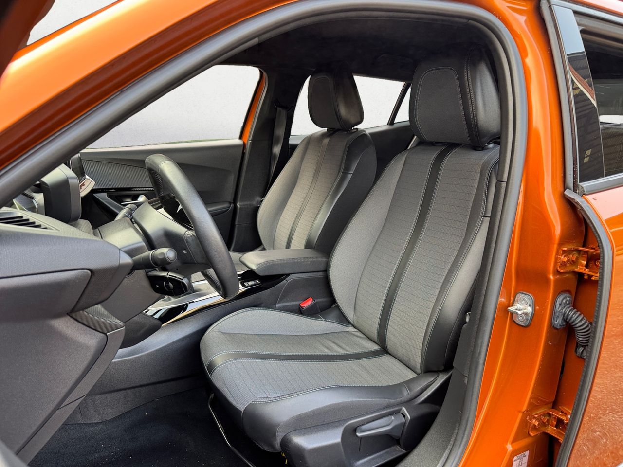 Peugeot 2008 ALLURE PACK PURE TECH 100 CV - Foto 2