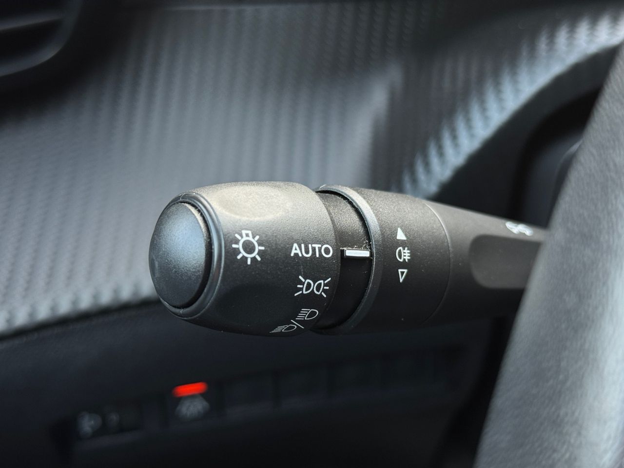 Peugeot 2008 ALLURE PACK PURE TECH 100 CV - Foto 2