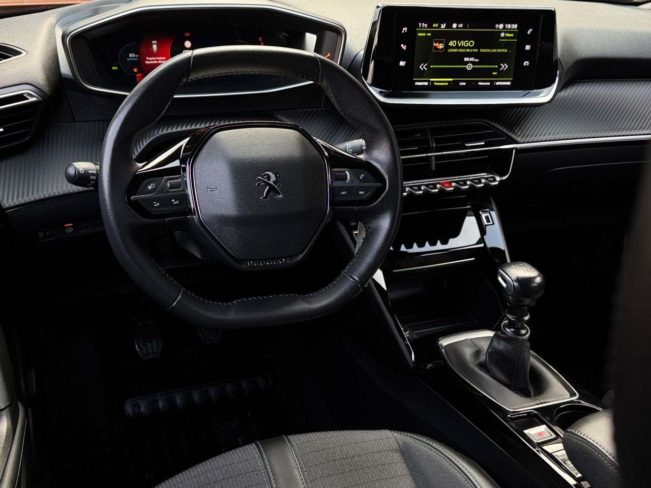 Peugeot 2008 ALLURE PACK PURE TECH 100 CV - Foto 2