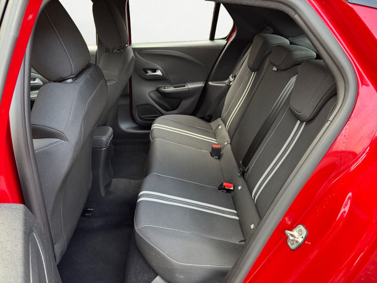 Opel Corsa GS 1.2T XHL HYBRID eDCT6 S/S 110 CV - Foto 2