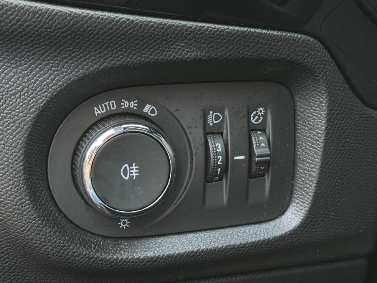 Opel Corsa GS 1.2T XHL HYBRID eDCT6 S/S 110 CV - Foto 2