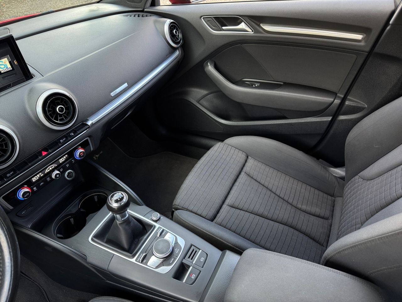 Audi A3 SPORTBACK DESIGN EDITION - Foto 2