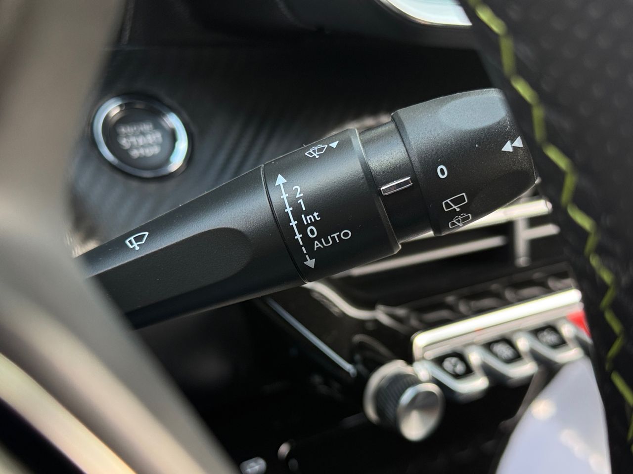Peugeot 2008 GT PURE TECH 130 CV - Foto 2
