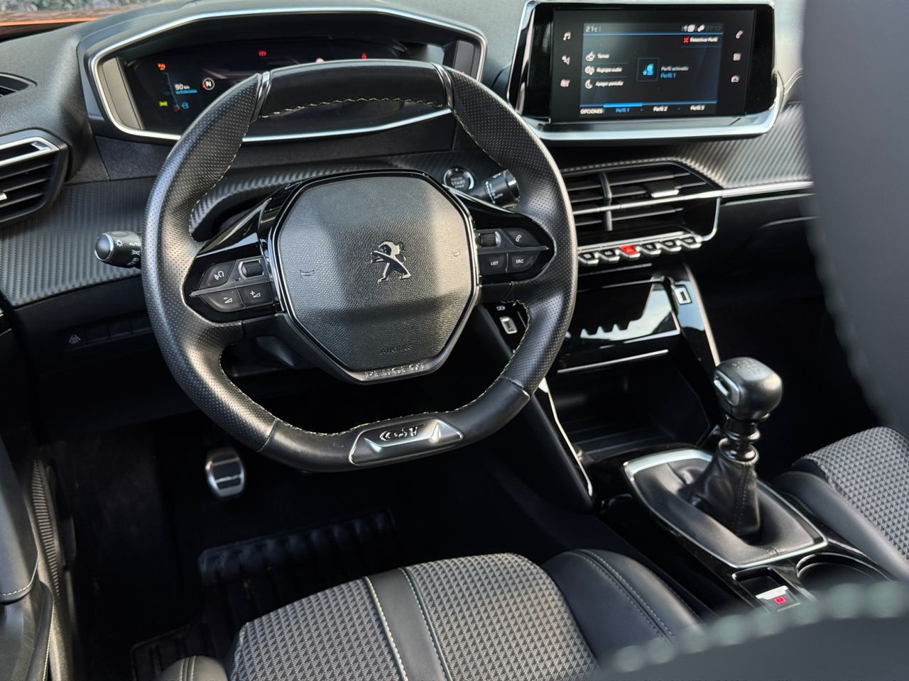 Peugeot 2008 GT PURE TECH 130 CV - Foto 2