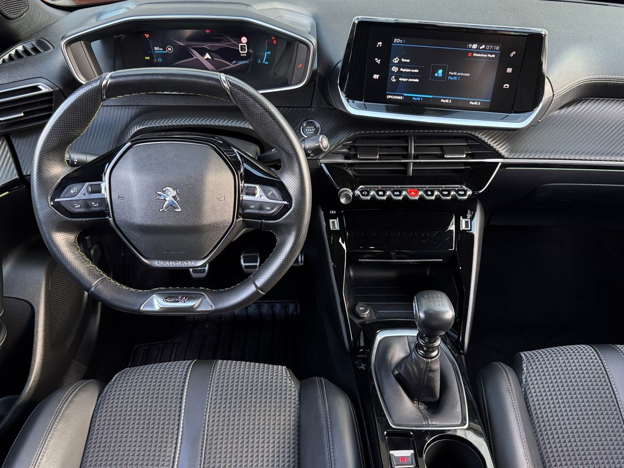 Peugeot 2008 GT PURE TECH 130 CV - Foto 2