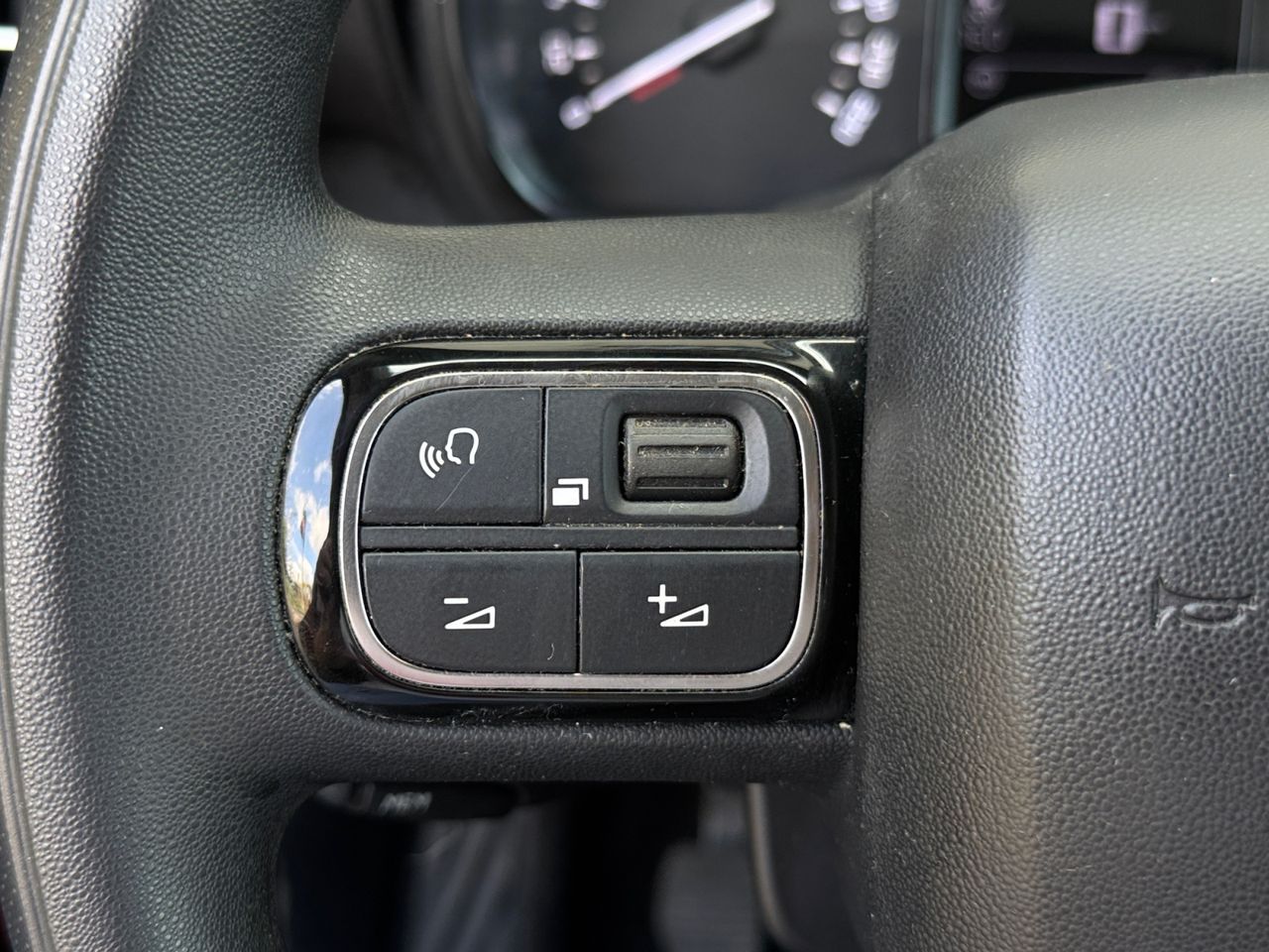 Citroën C3 Aircross PURE TECH 110 CV LIVE PACK - Foto 2