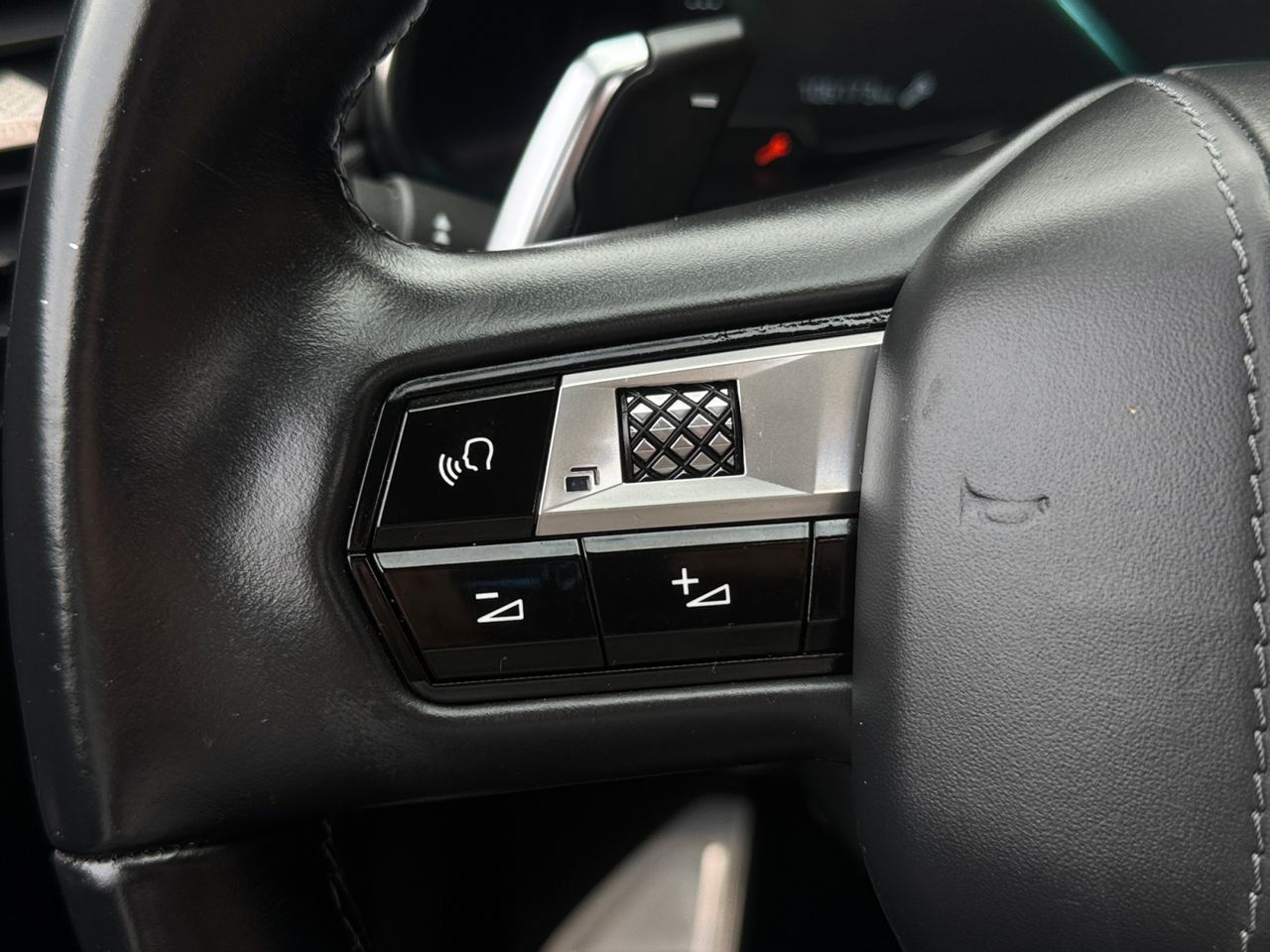 DS DS 7 Crossback E TENSE 300 4X4 LOUVRE - Foto 2