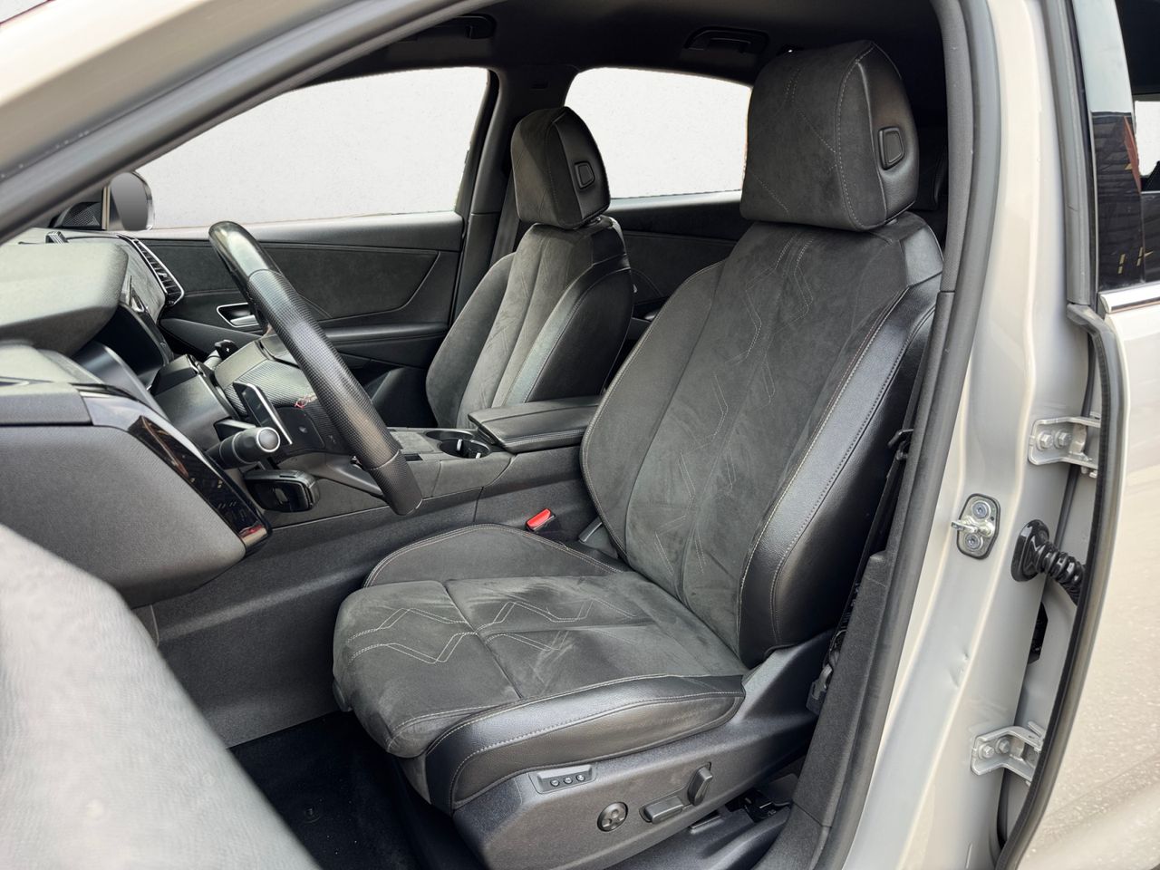 DS DS 7 Crossback E TENSE 300 4X4 PERFORMANCE LINE - Foto 2