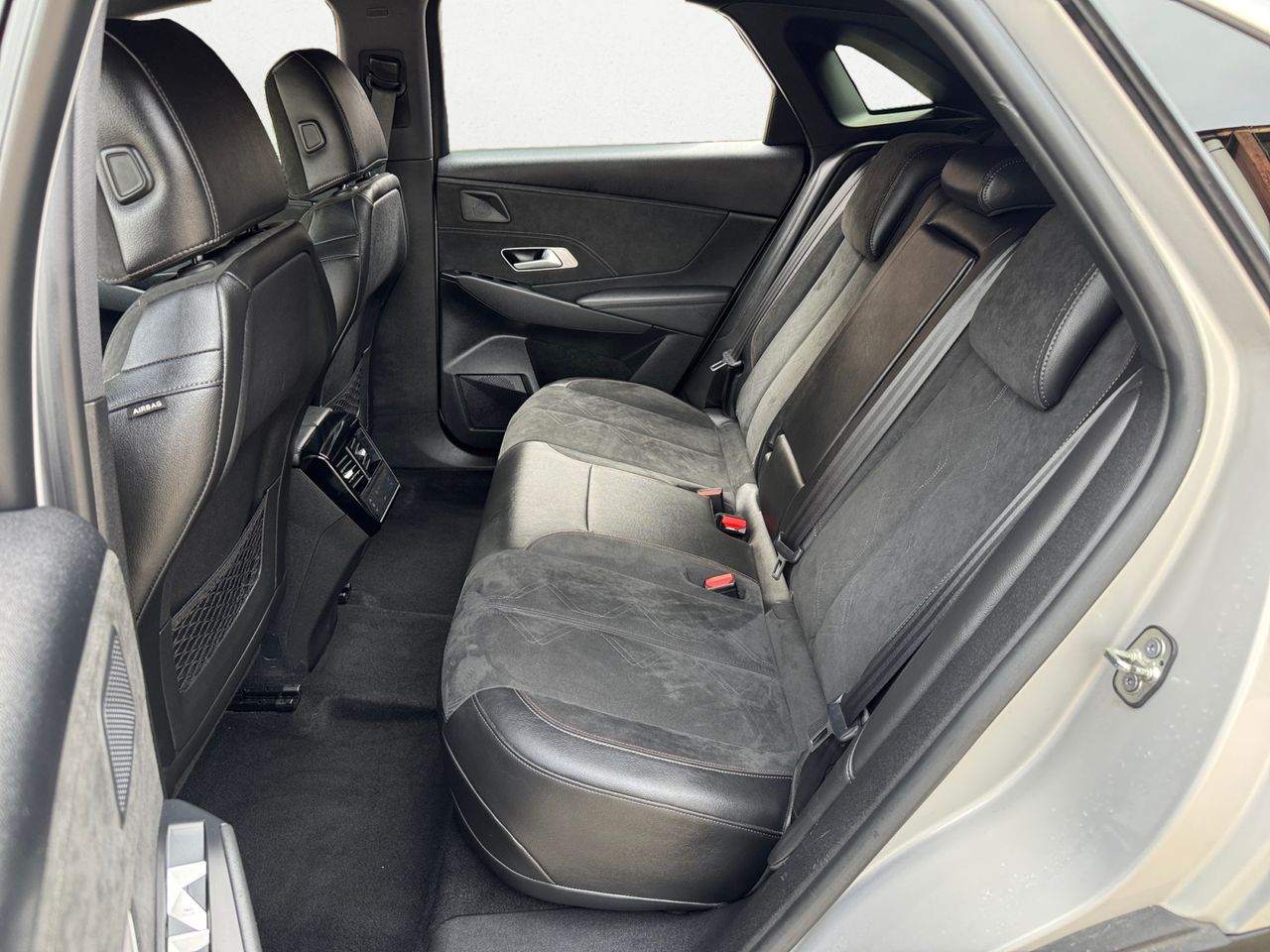 DS DS 7 Crossback E TENSE 300 4X4 PERFORMANCE LINE - Foto 2