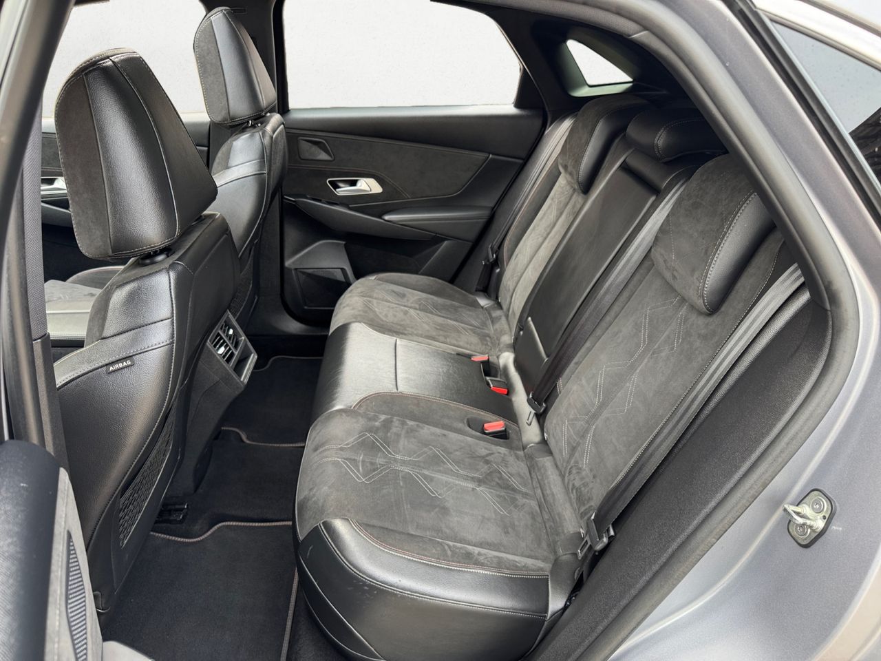 DS DS 7 Crossback E TENSE 225 PERFORMANCE LINE - Foto 2
