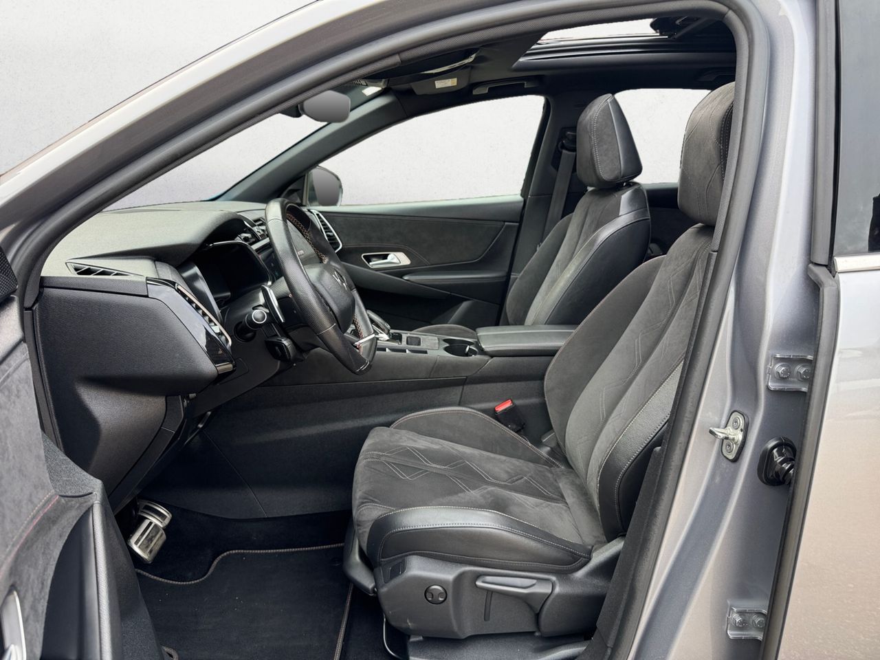 DS DS 7 Crossback E TENSE 225 PERFORMANCE LINE - Foto 2