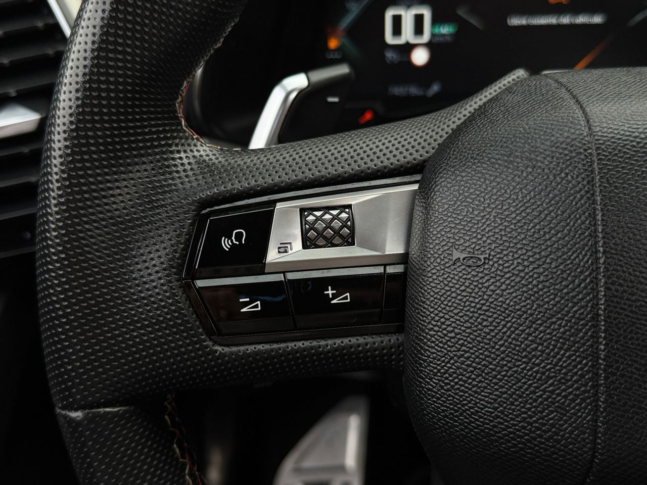 DS DS 7 Crossback E TENSE 225 PERFORMANCE LINE - Foto 2
