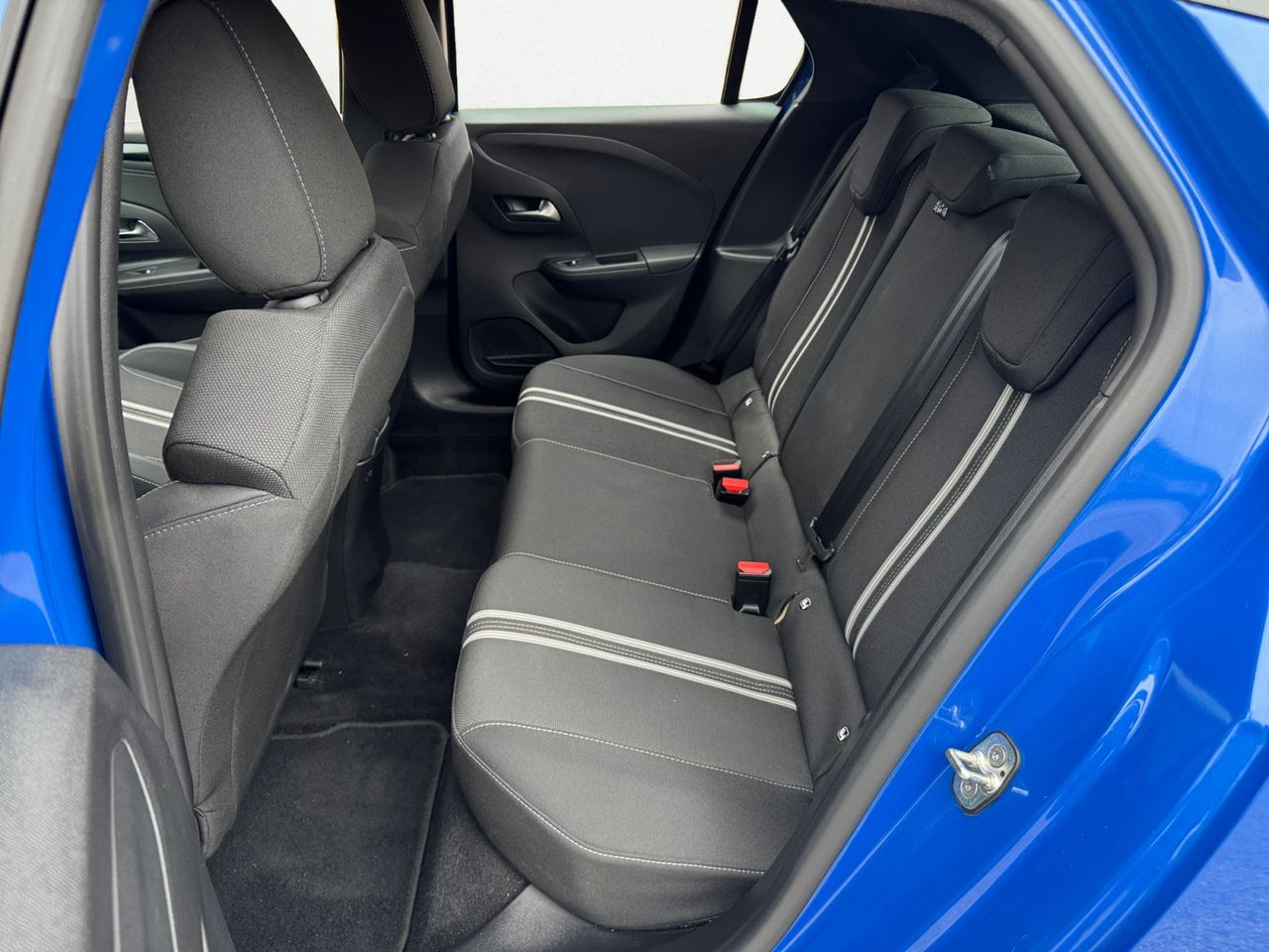 Opel Corsa GS 1.2T XHL HYBRID eDCT6 S/S 100 CV - Foto 2